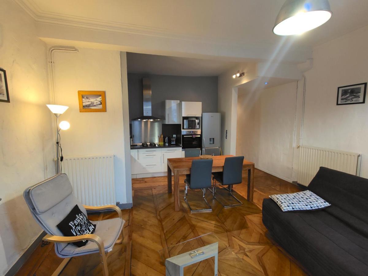 Appartement centre-ville pour séjour et cure Bagnères-de-Bigorre Esterno foto